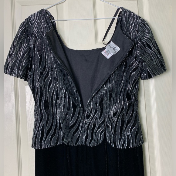 Joseph Ribkoff | Black Velvet Silver Metallic Short Sleeve Dress - 8 - Picture 12 of 12